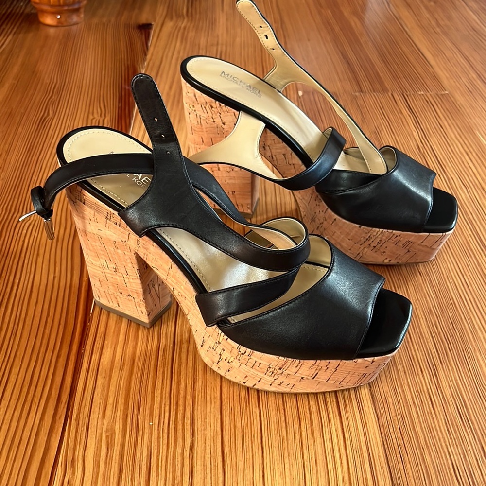 New Michael kors women’s chunky heels. Comfortable, elegant and stylish